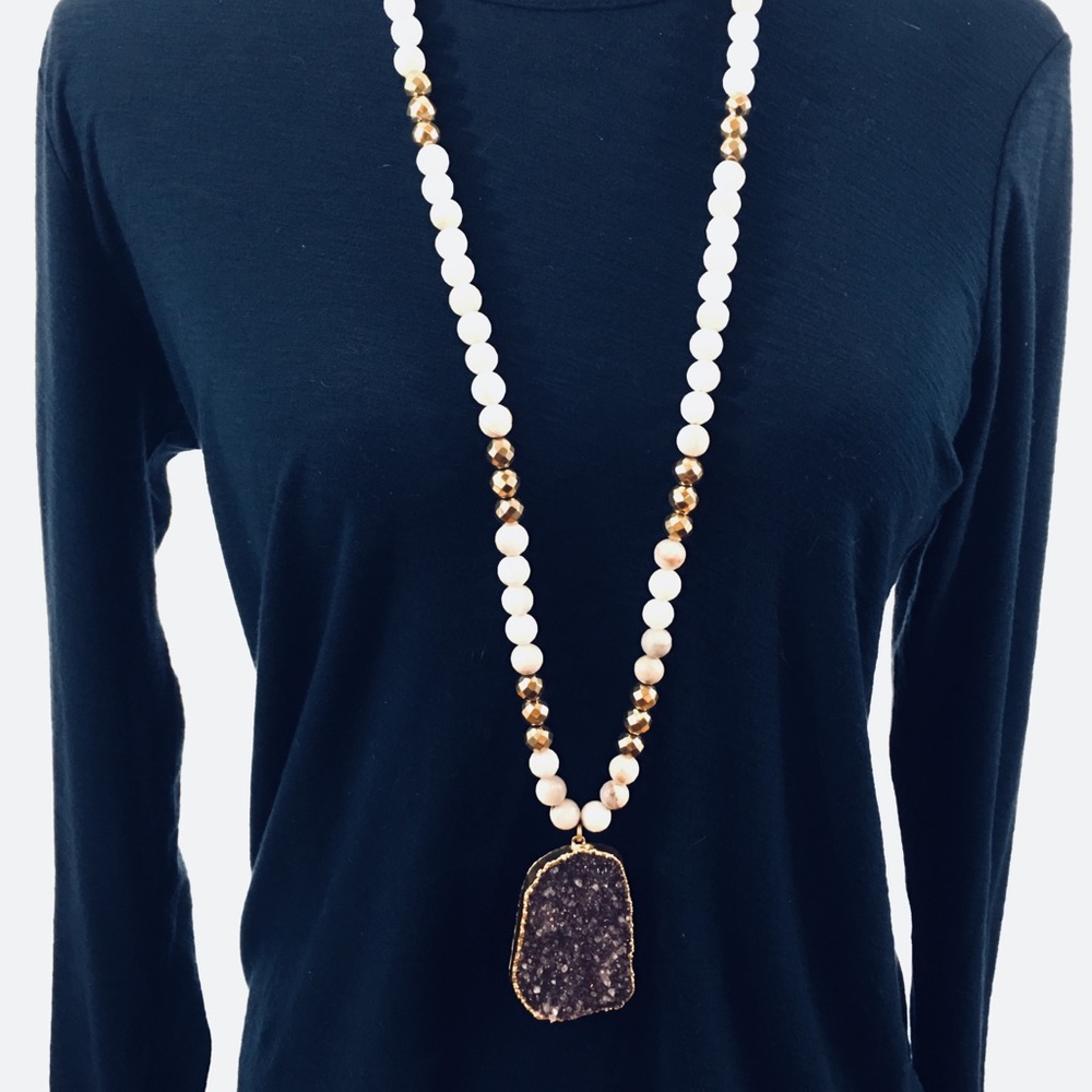 Stunning long Druzy necklace